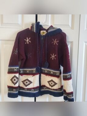 EARTH RAGZ  HANDMADE IN ECUADOR. Sweater.hooded . MED. WOOL Blend. SOUTHWEST Win